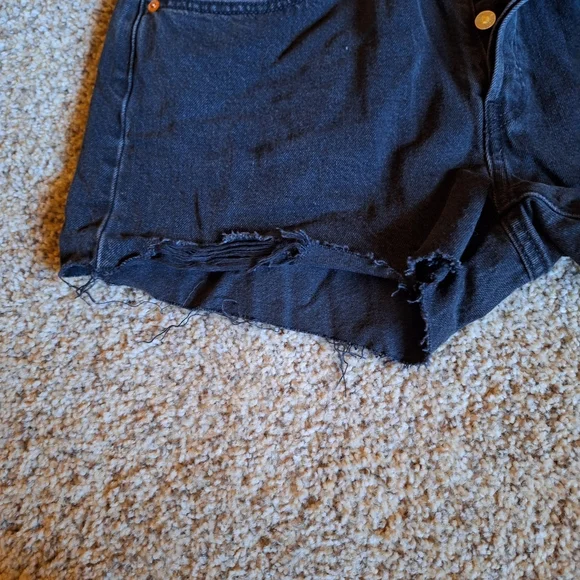 Levi's 501 High Rise Black Short NWT Sz 32 - Picture 9 of 9